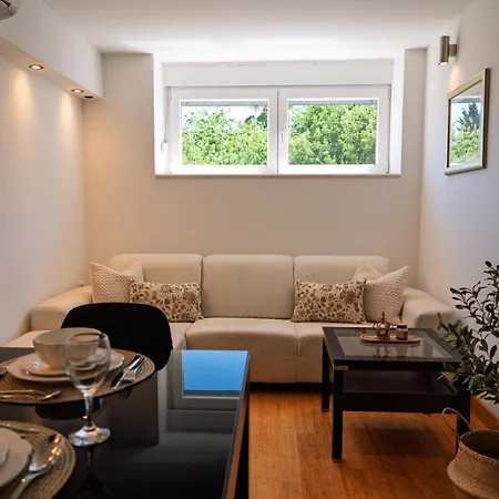 Atrio Silente - Two Connected One Bedroom - Sleeps 4 - 800 M From Old Town Apartament